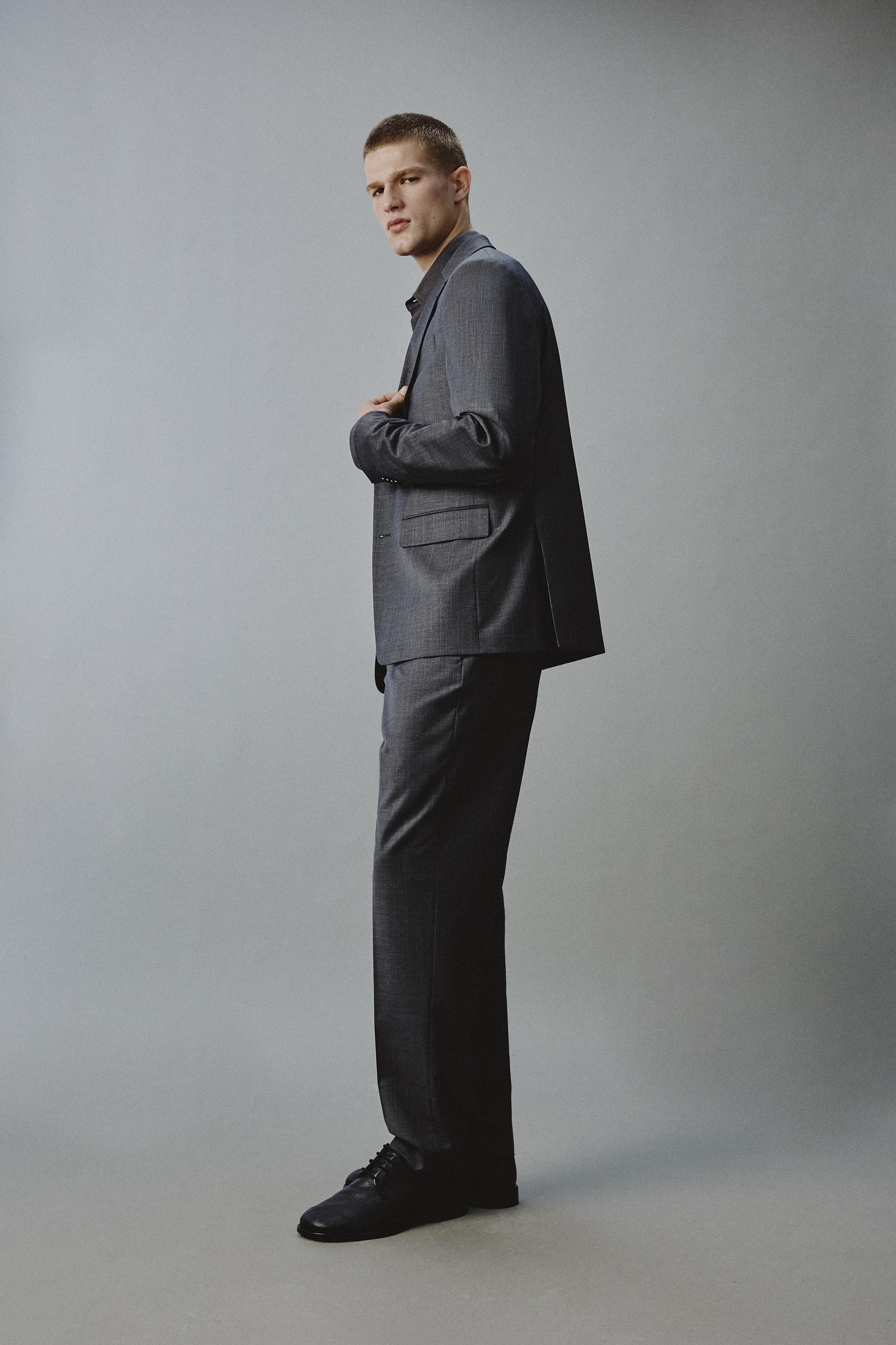 REGULAR FIT PINSTRIPE SUIT BLAZER